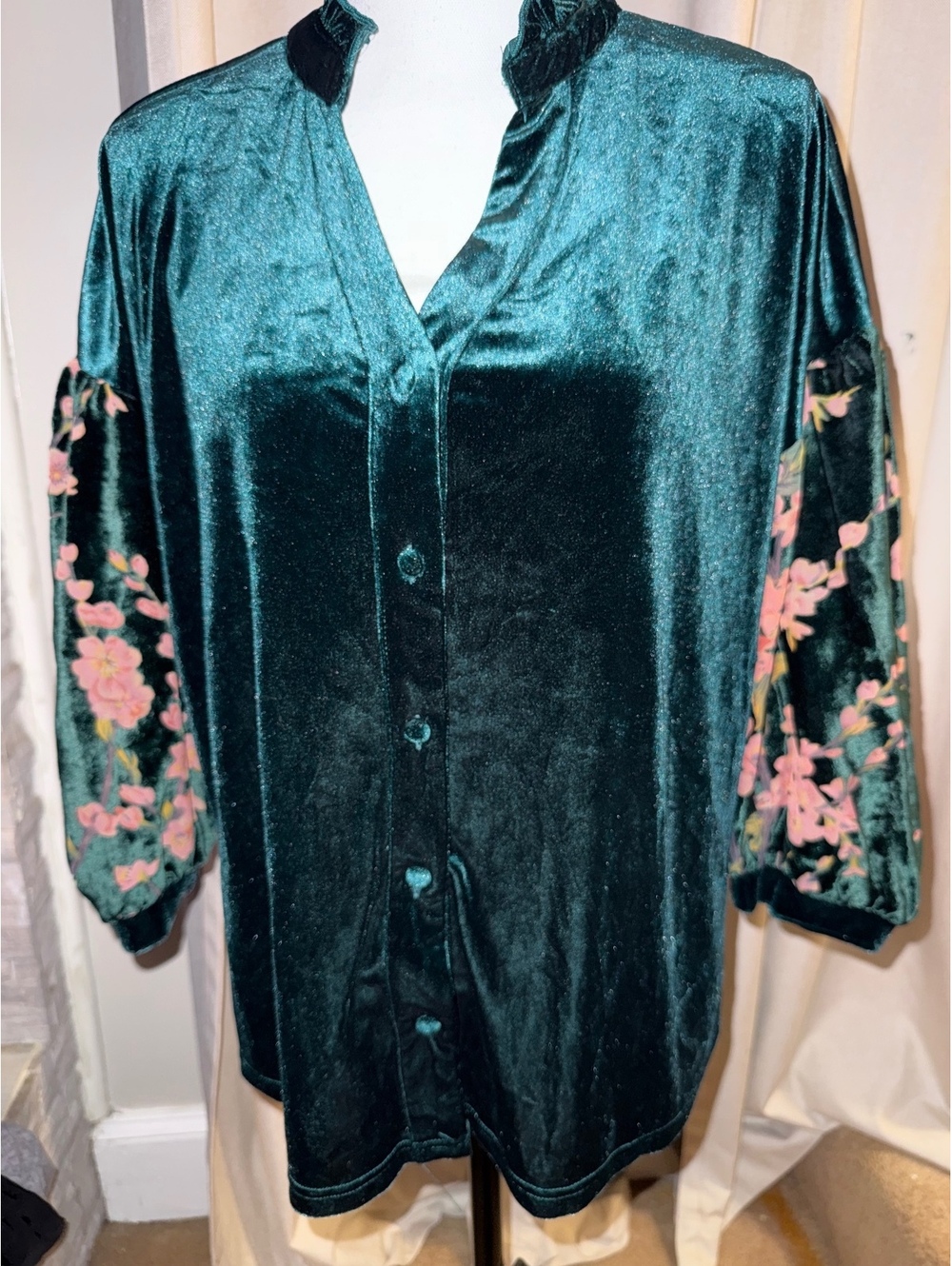 Umgee Emerald Green Velvet Floral Sleeve Blouse Size Medium Boho Romantic